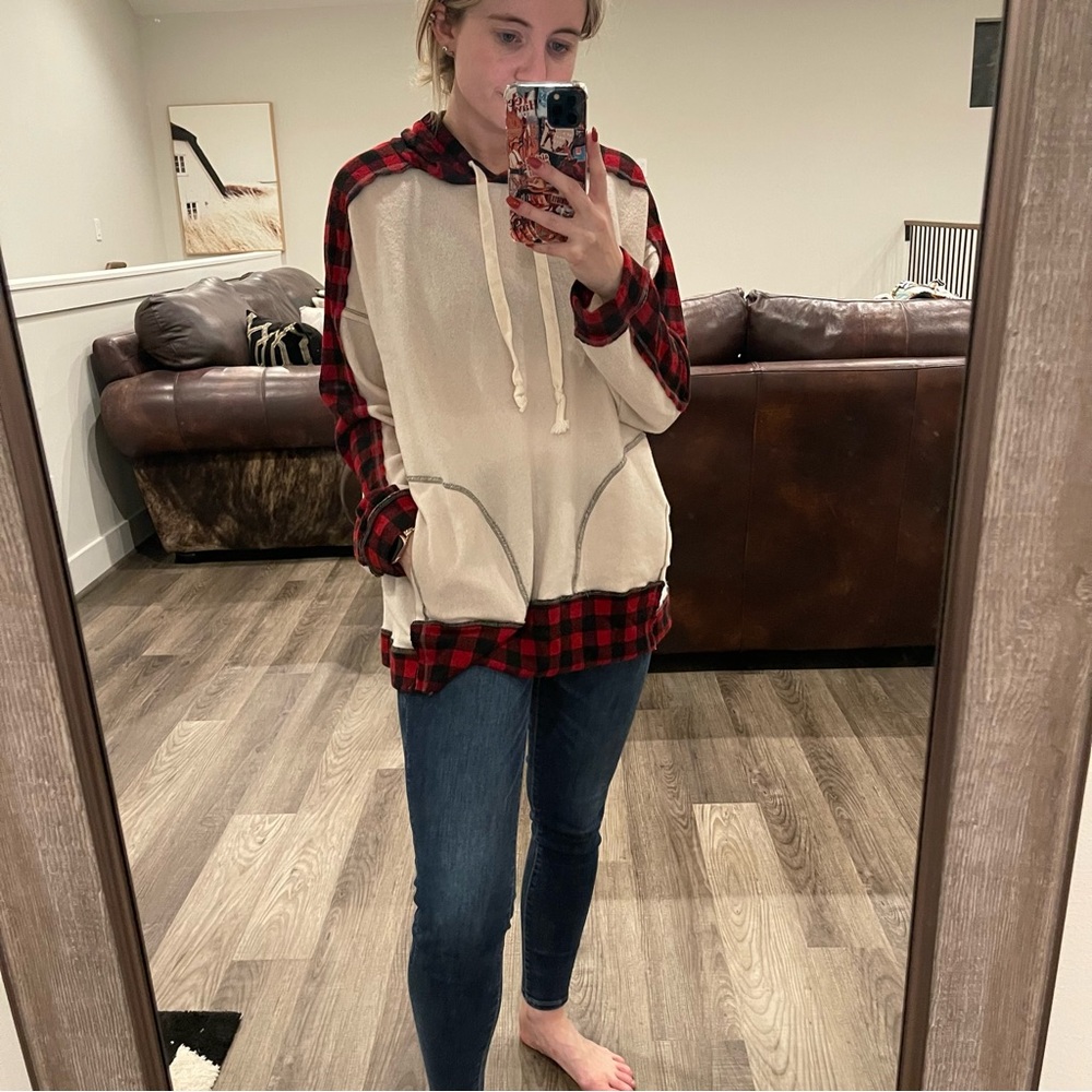 Entro Cream and Red Oversized Long Sleeve Hoodie